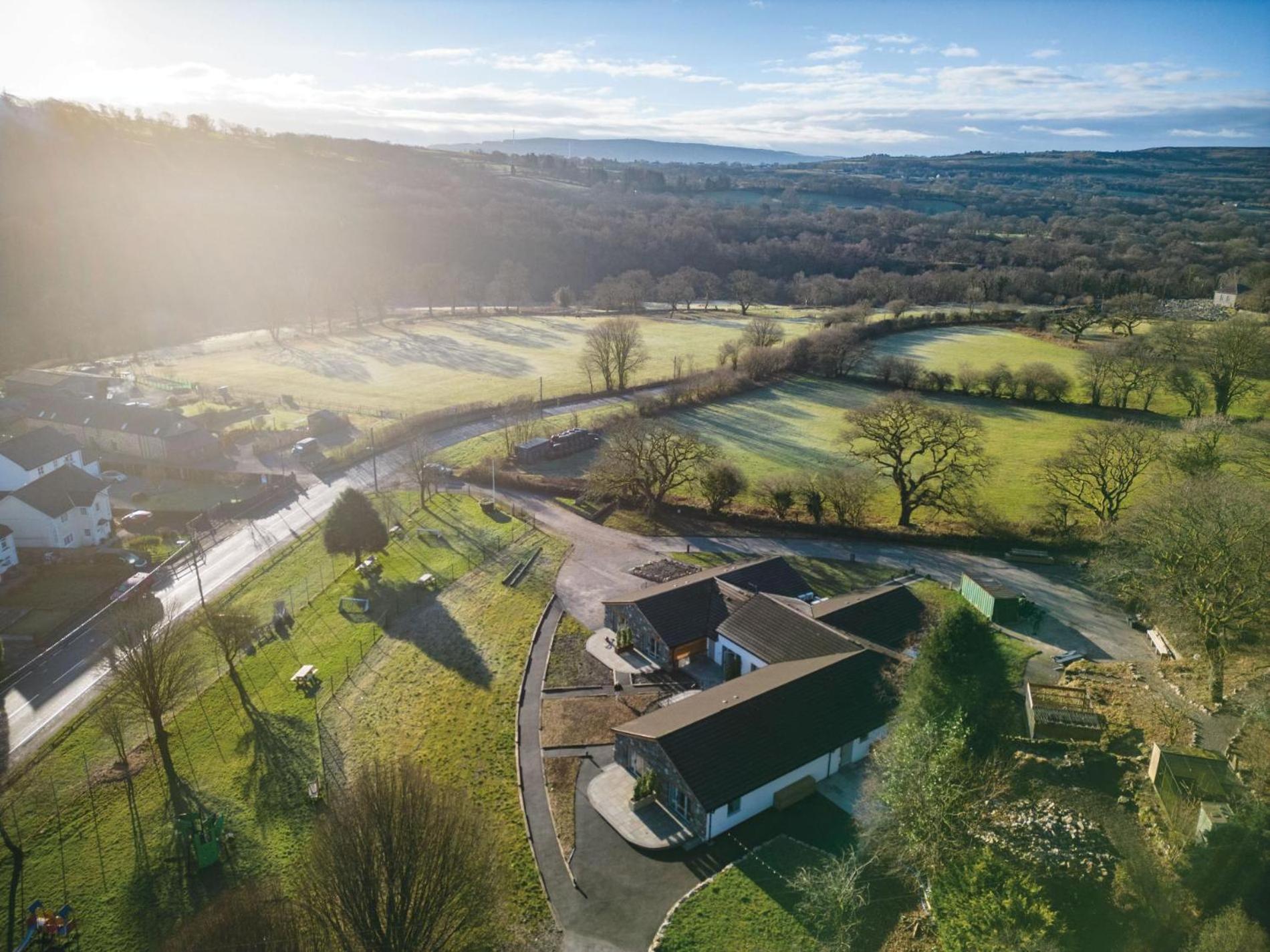 Suite 2 - Sleeping Giant Hotel - Pen Y Cae Inn Brecon Exterior foto